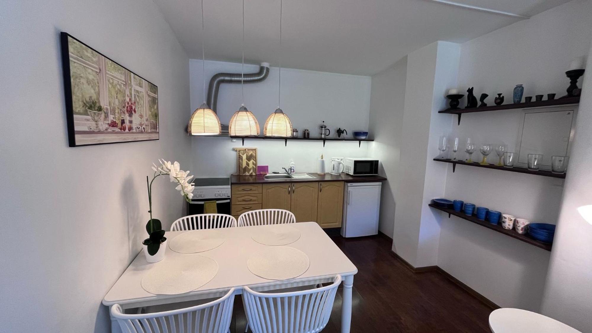 Mereranna Apartment 5 كوريسارِ المظهر الخارجي الصورة